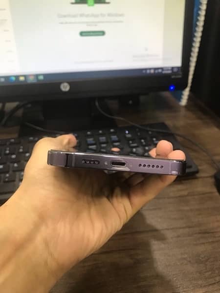 Iphone 14 pro Max 128 GB Non PTA (factory unlock) deep purple 4