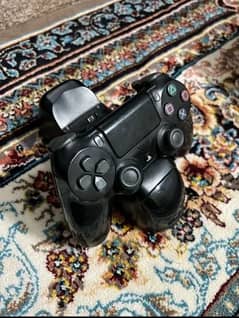 Only serious buyers msg ps4 controller with wireless charger