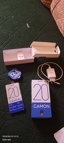 10 by 10 conditions with box and original charger 8