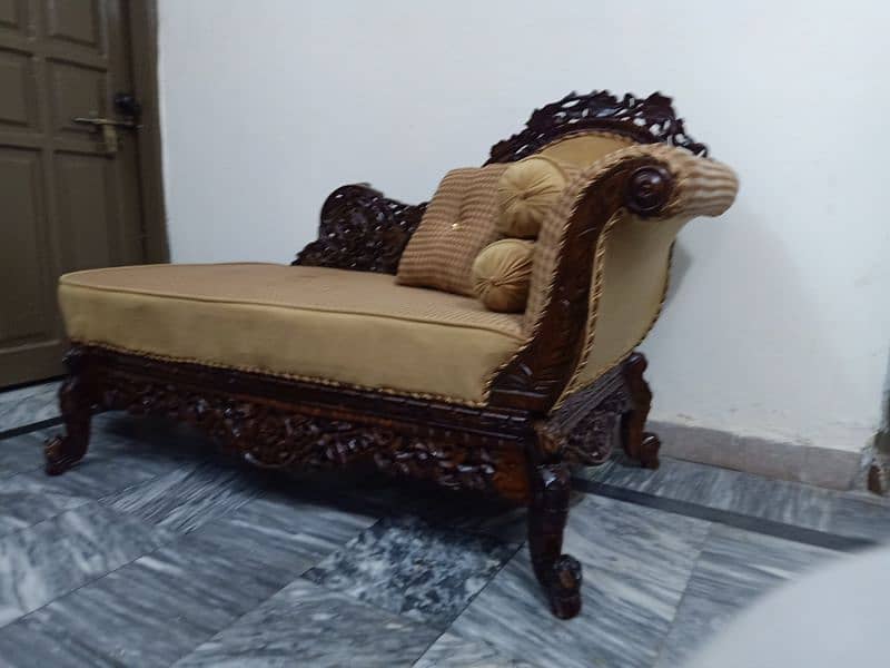 Dewaan Like New Condition pure Wood 4