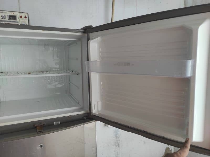 refrigerator dawlance 4