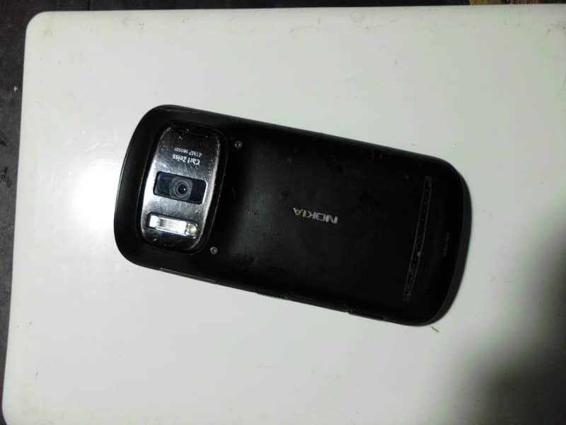 Nokia 808 PureView PTA Aproved 100%| The Best Camera Future Phone | 3
