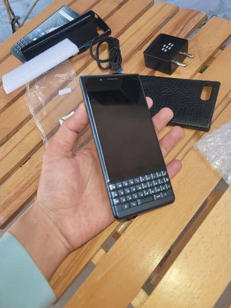 blackberry key 2le (PTA OFFICIAL APPROVED) 3
