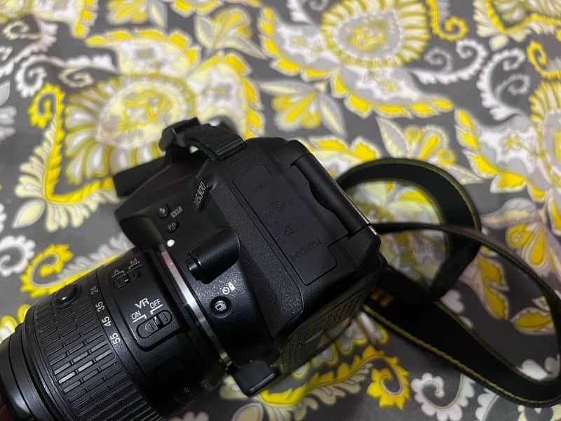 Nikon D5300 with 18 55mm VR lens 8