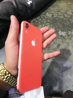 iPhone XR 64 gb  10 by 10 conduction