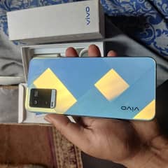 vivo y21 with box charger