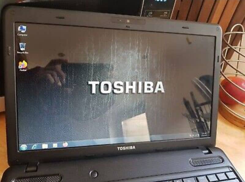 Toshiba corei5 Laptop 2.40Ghz 4gb ram 320gb hard 15.6 display numpad 3