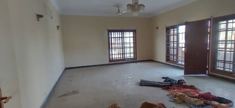 Prime Location 1000 Square Yards House For rent In Clifton 14