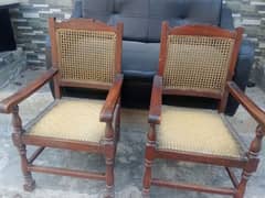 chairs bilkul 10 by 10 condition 0