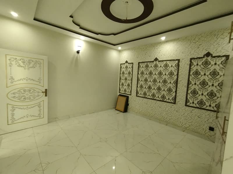 Brand New Corner Apartment For Sale Gulshan Lahore 6