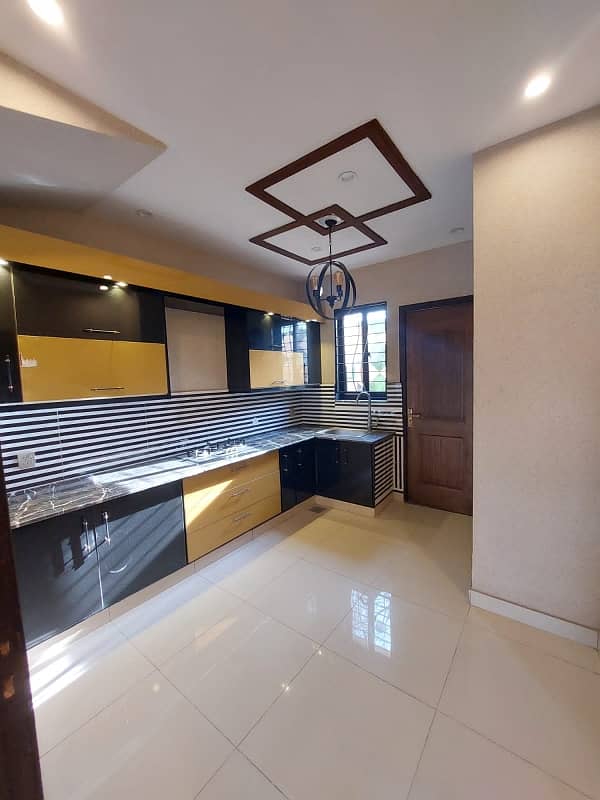 5 Marla Brand New House For Sale In Nasheman Iqbal Phase 1 8