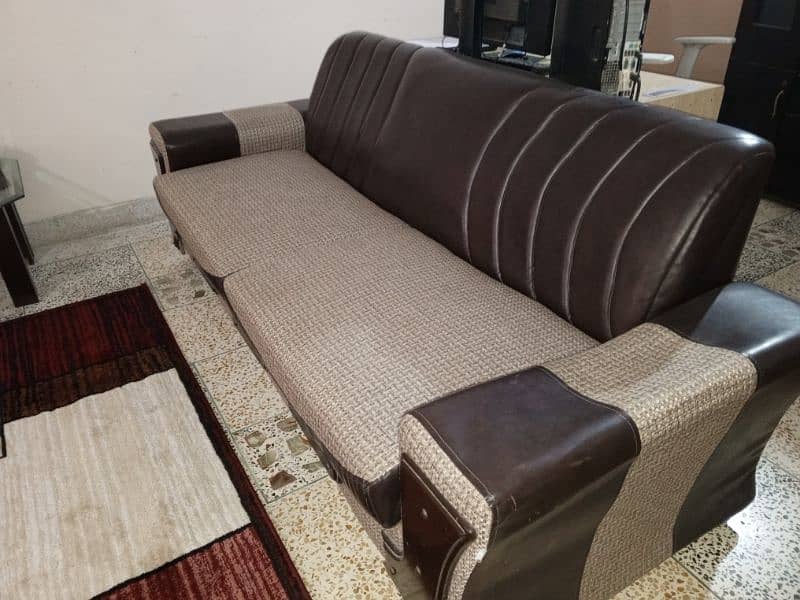 10 seater sofa set for sale. Just for 90k! Excellent condition 6