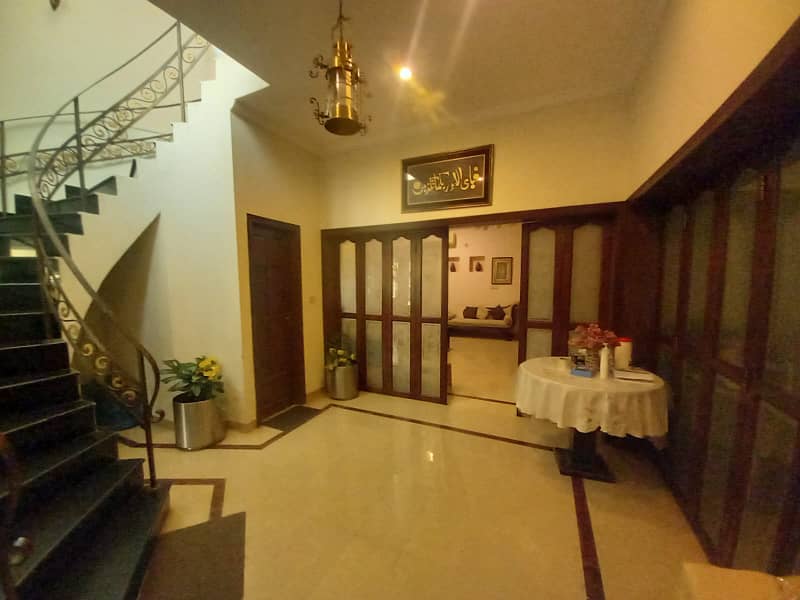 1 Kanal Classical Bungalow For Sale In Phase 5 Dha At A Prime Location Near Park 9