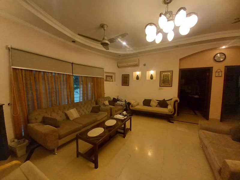 1 Kanal Classical Bungalow For Sale In Phase 5 Dha At A Prime Location Near Park 13