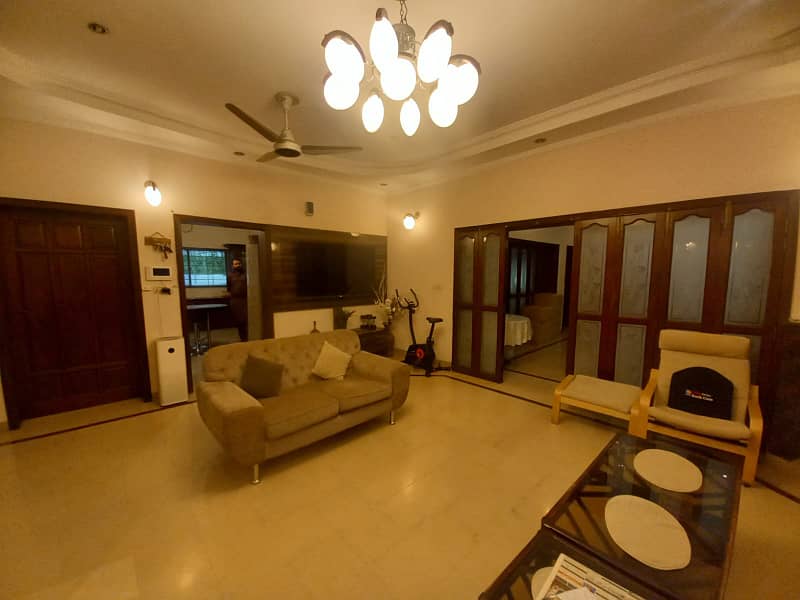 1 Kanal Classical Bungalow For Sale In Phase 5 Dha At A Prime Location Near Park 17