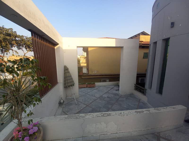 1 Kanal Classical Bungalow For Sale In Phase 5 Dha At A Prime Location Near Park 37