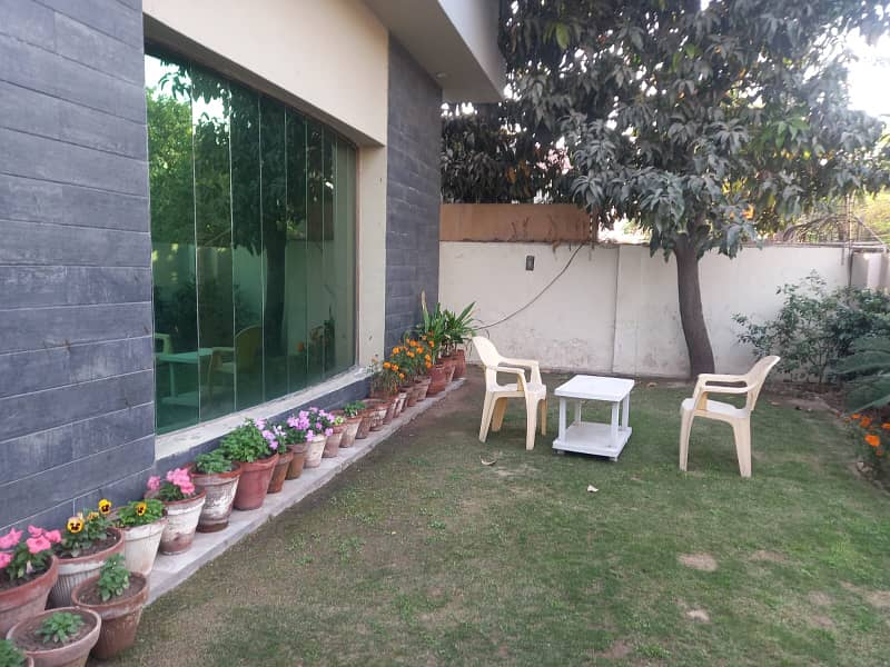 1 Kanal Classical Bungalow For Sale In Phase 5 Dha At A Prime Location Near Park 49