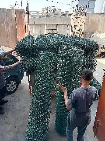 Pvc coated Chainlink & Spotwelded Mesh / Galvanized Razor wire 0