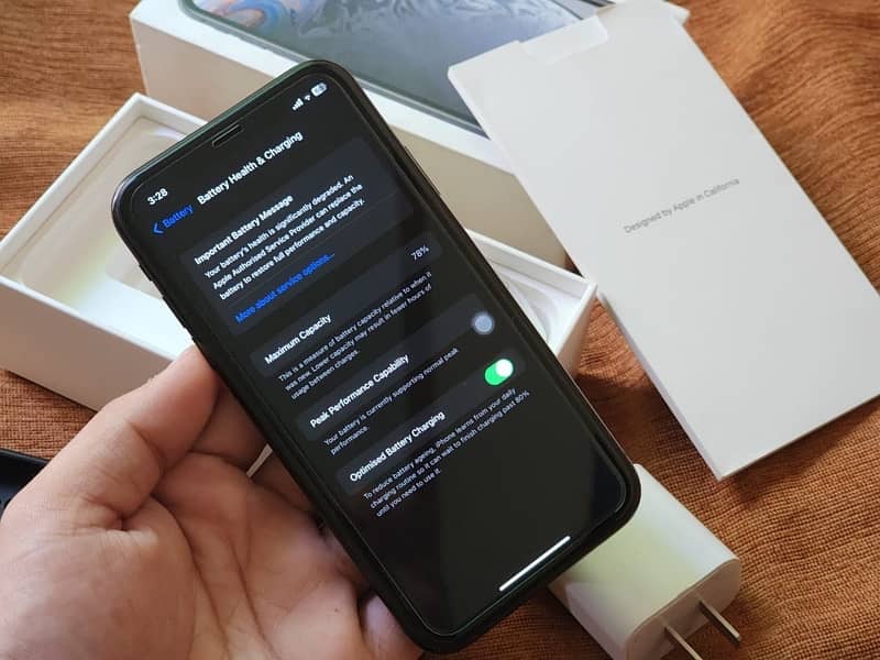 Iphone Xr 128Gb Pta Approved with box 4