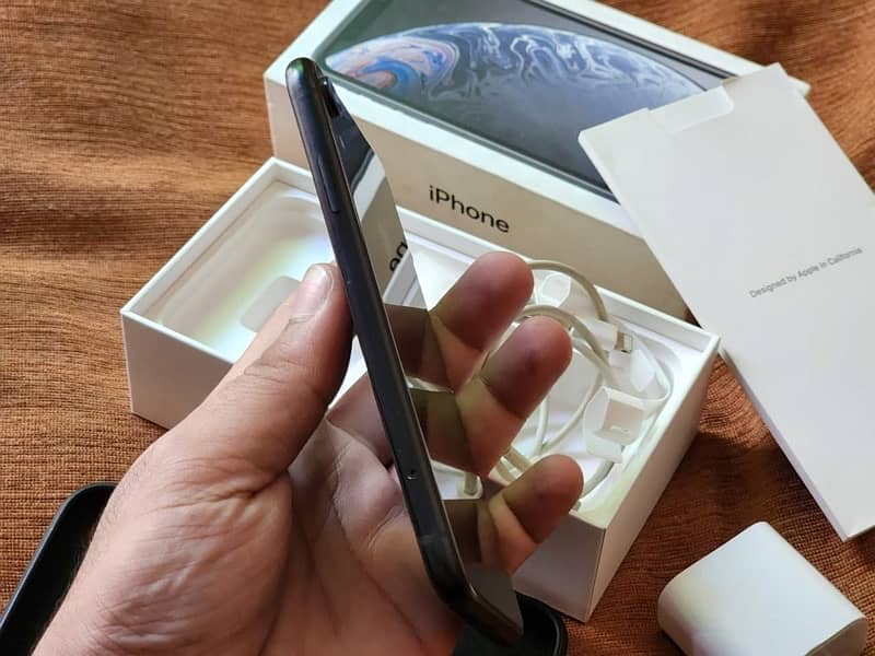 Iphone Xr 128Gb Pta Approved with box 6
