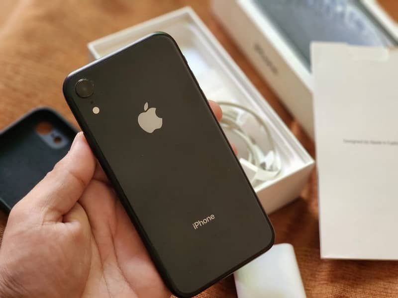 Iphone Xr 128Gb Pta Approved with box 9