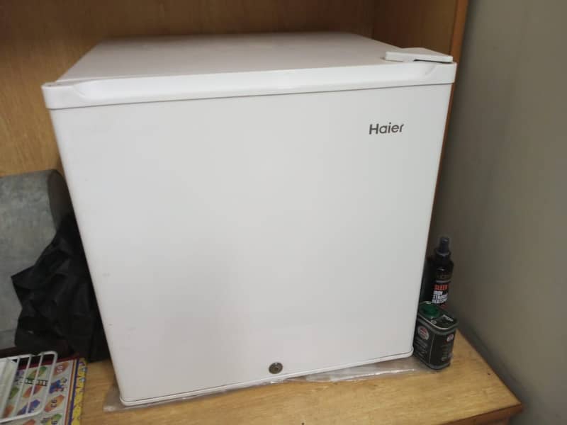 Haier Mini Fridge for Sale 0