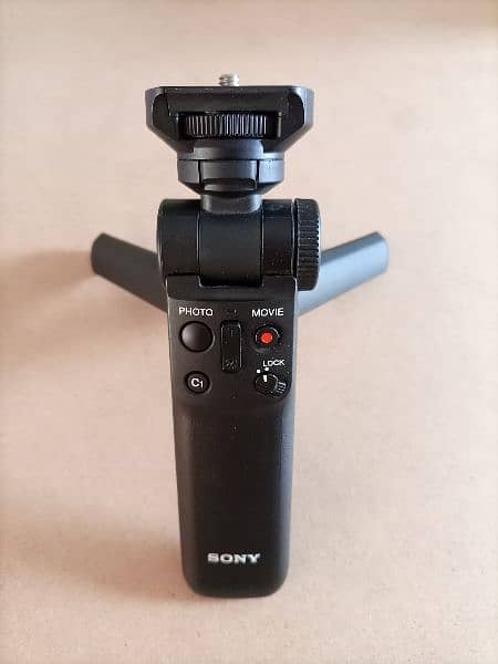 Sony ZV1 compact vlogging camera 18