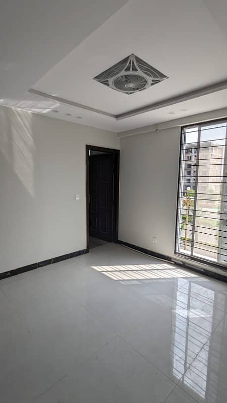 BRAND NEW UPPER 10 MARLA PORTION FOR RENT BAHRIA ORCHARD LAHORE 6
