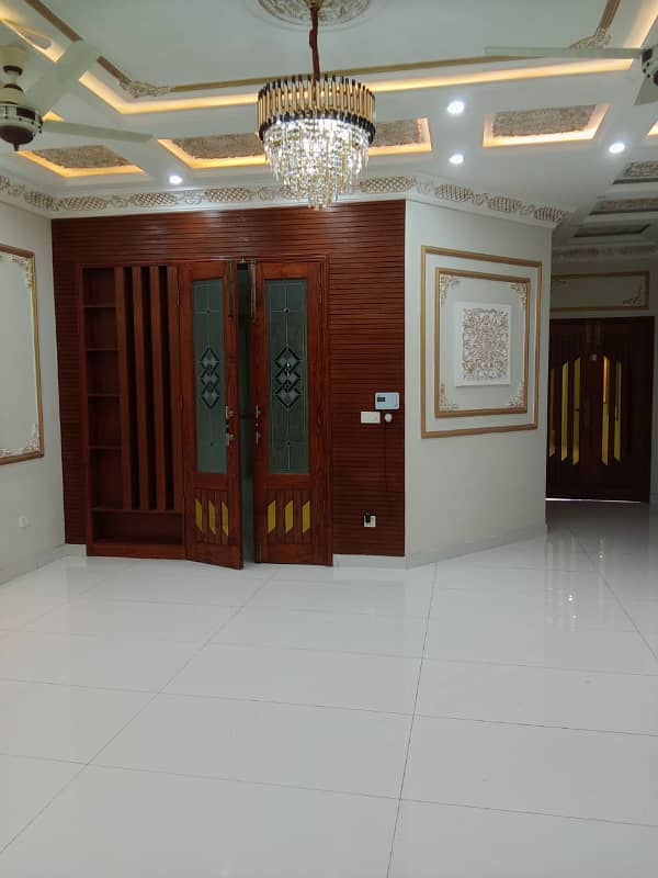 5 BEDS 10 MARLA BRAND NEW HOUSE FOR RENT LOCATED BAHRIA ORCHARD LAHORE 3