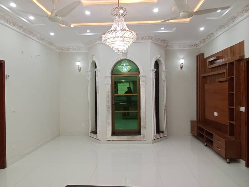 5 BEDS 10 MARLA BRAND NEW HOUSE FOR RENT LOCATED BAHRIA ORCHARD LAHORE 13