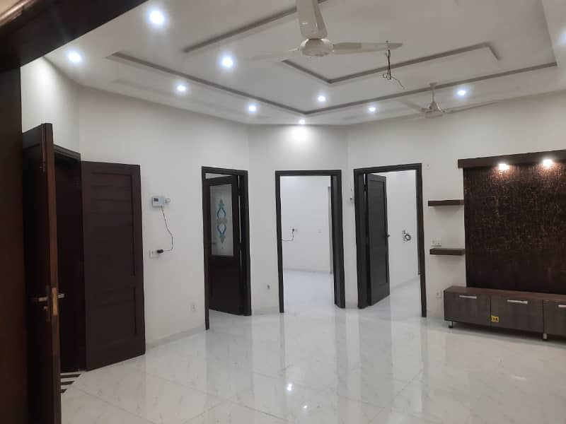 BRAND NEW 10 MARLA HOUSE FOR RENT BAHRIA ORCHARD LAHORE 21