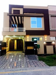 3 BEDS 5 MARLA BRAND NEW HOUSE FOR RENT LOCATED BAHRIA ORCHARD LAHORE 0
