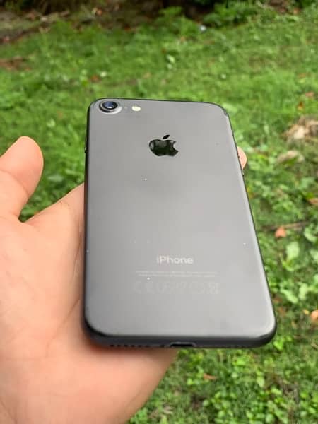 Iphone 7 32gb pta approved 2
