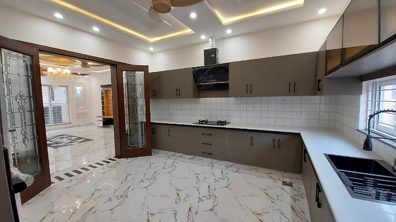 1 Kanal Brand New Fully Luxurious House For Sale in Sector C Bahria Town Lahore 10