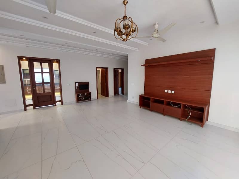 1 Kanal modern House For Sale available in Bahria Town Lahore 24