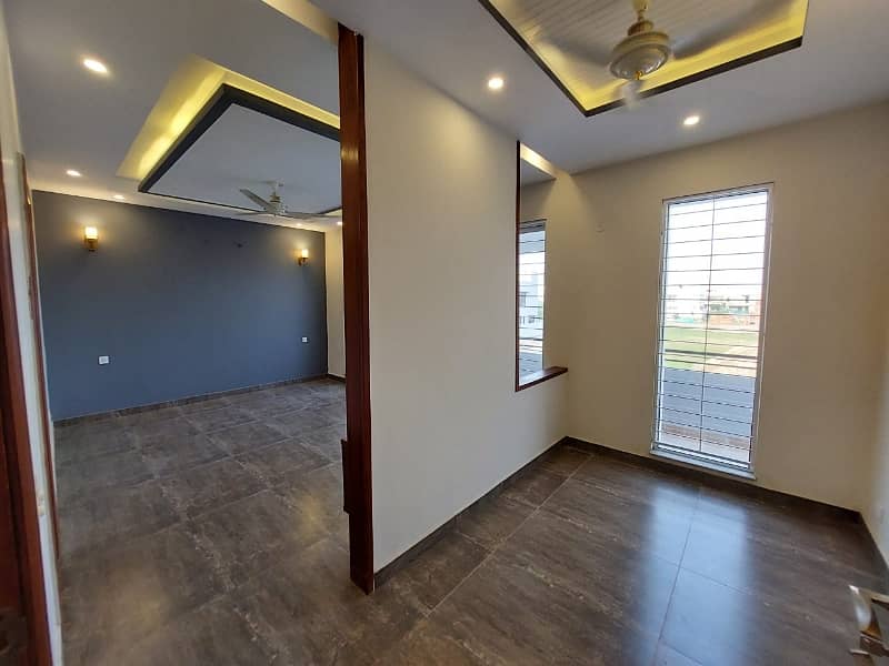 1 Kanal modern House For Sale available in Bahria Town Lahore 32
