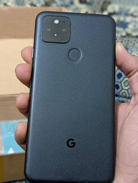 Google Pixel 5 (5G) >> (8/128GB) 9