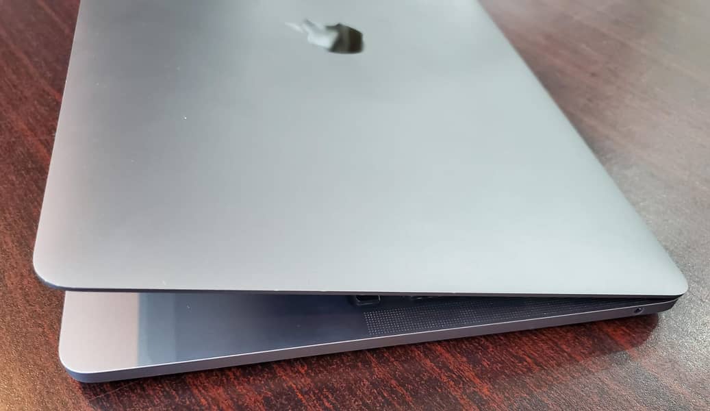 CTO Macbook Pro M1, 16gb Ram, 1Tb ssd 4