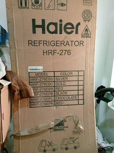 Hair fridge medium size, excellent condition. 6