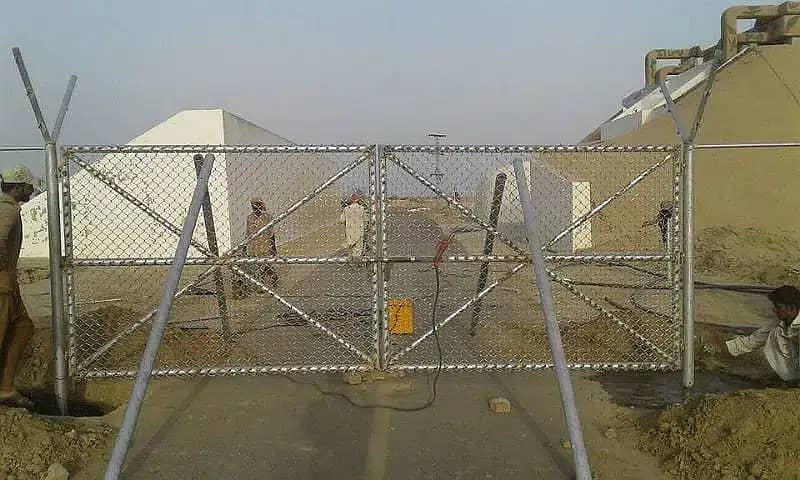 Chainlink Big Hole Fence Mesh/ Fence/ razor wire 6