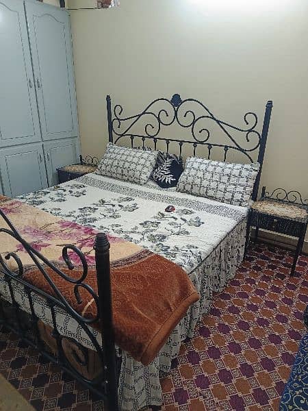 iron bed set king size bed with 2 chairs 2 side tables and dressing 4
