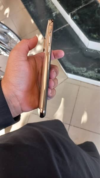 iPhone xs gold 64gb dual pta approved 8