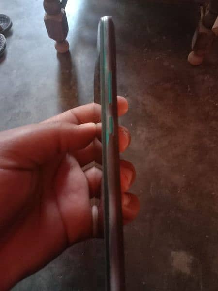 infinix hot 9 play good candshion only plone and charger 2