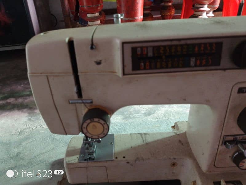 sewing machine for sale urgent 1