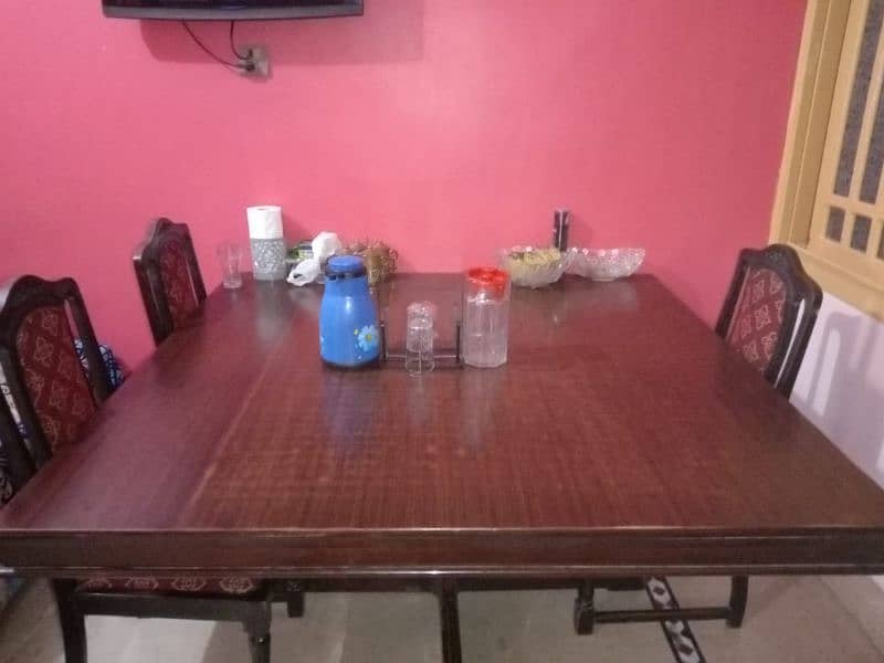 solid wooden dining table and 5 wooden chairs set 2