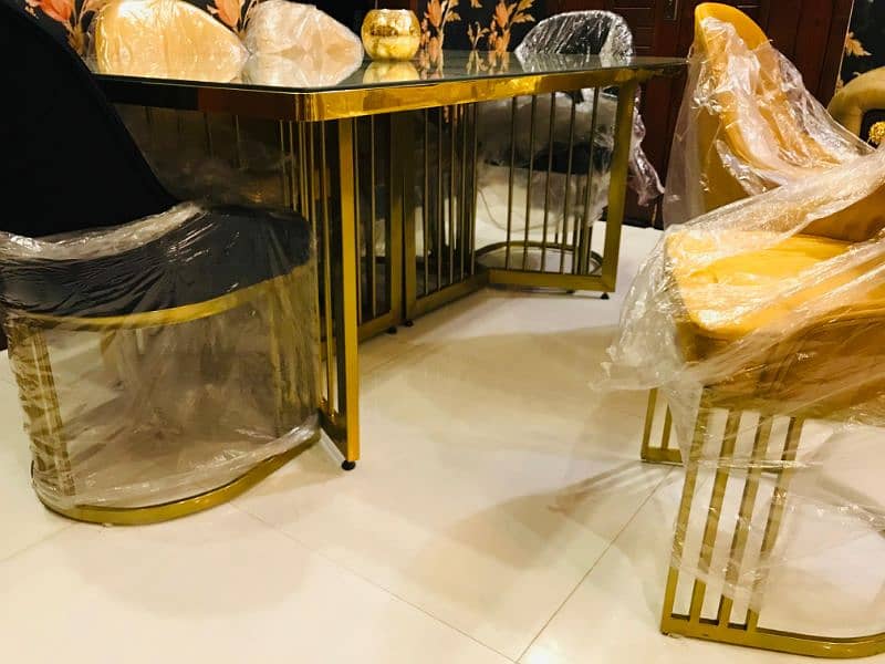 Luxury Gold Dining Table 1