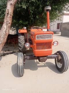 Fiat tractor 0