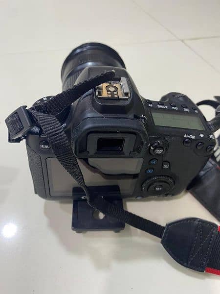 Canon 6D with lense 3