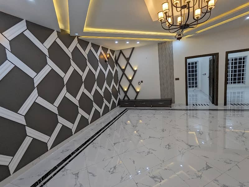 65 Fit Road Vip Brand New First Entery 7-1/2 Marla House Premium Leatest Modern Luxery Style Available For Sale In Johertown Phase 2 Lahore . Near Emporium Mall Double Storey Luxery House Sale By Fast Property Services With Original Pics 12