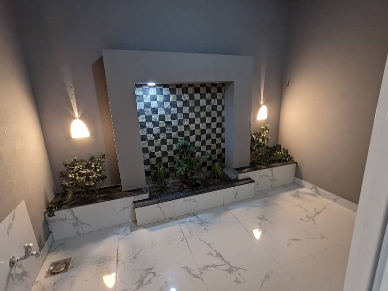 65 Fit Road Vip Brand New First Entery 7-1/2 Marla House Premium Leatest Modern Luxery Style Available For Sale In Johertown Phase 2 Lahore . Near Emporium Mall Double Storey Luxery House Sale By Fast Property Services With Original Pics 16